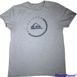 Quicksilver Tee size medium